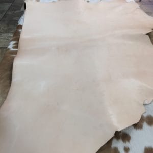 economy 4-5 oz veg tan (3) Grain surface of Natural 4/5 oz economy veg tanned leather
