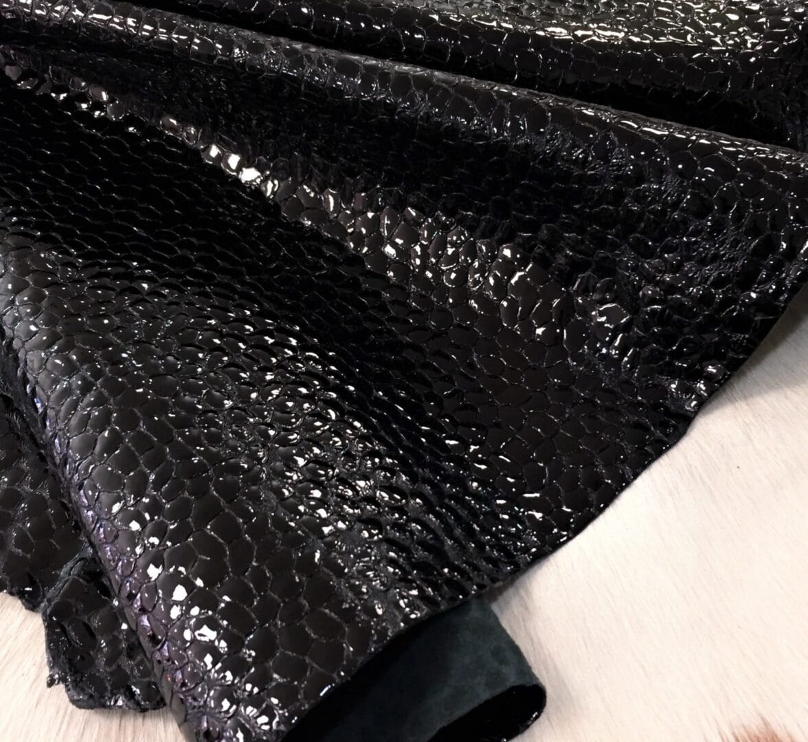 patent leather Cakil (5) Patent Gator Embossed Grain Cow Leather
