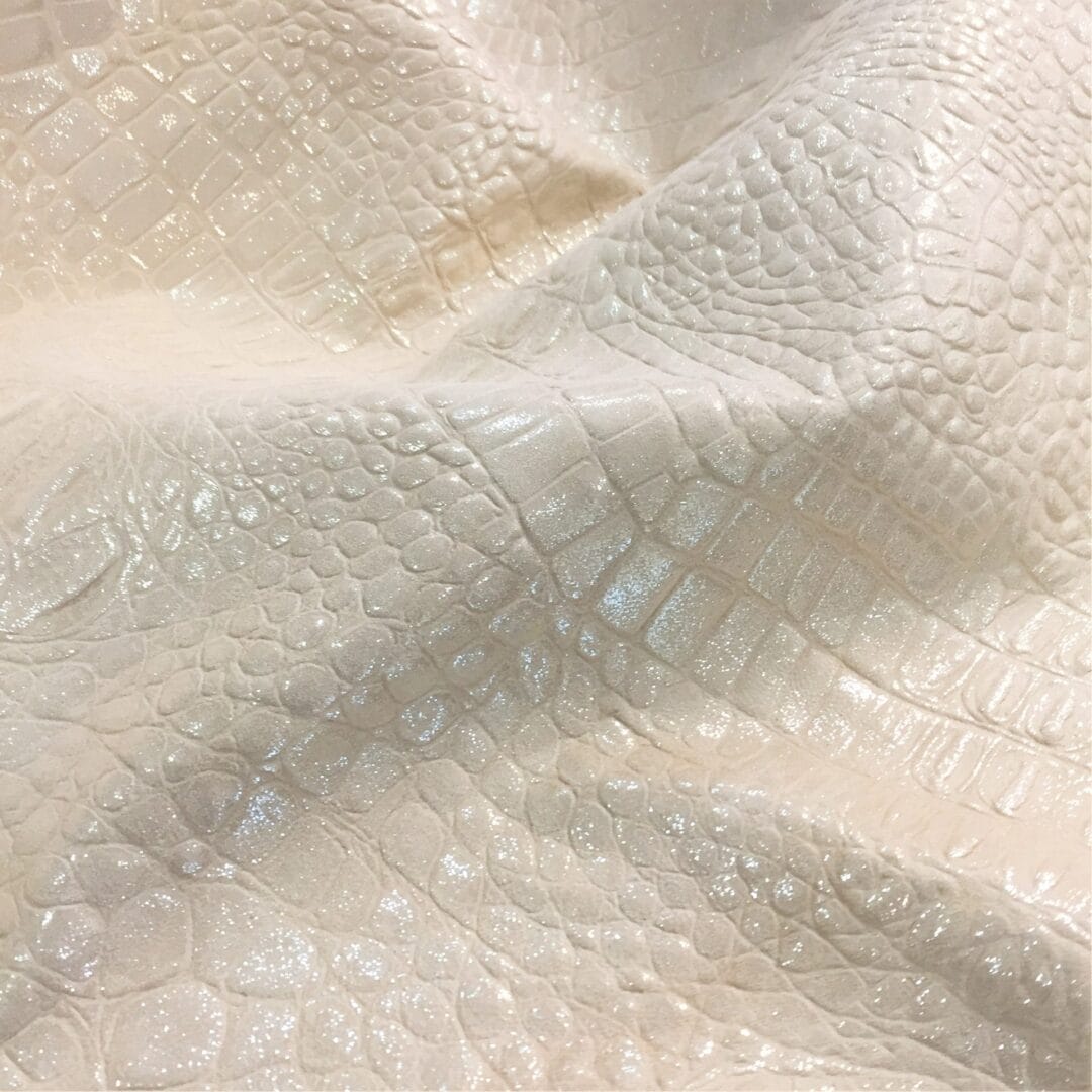 Croco Gator Embossed Lambskin Avetcoinc@ Gator Embossed Veg Tan Lambskin 2 oz