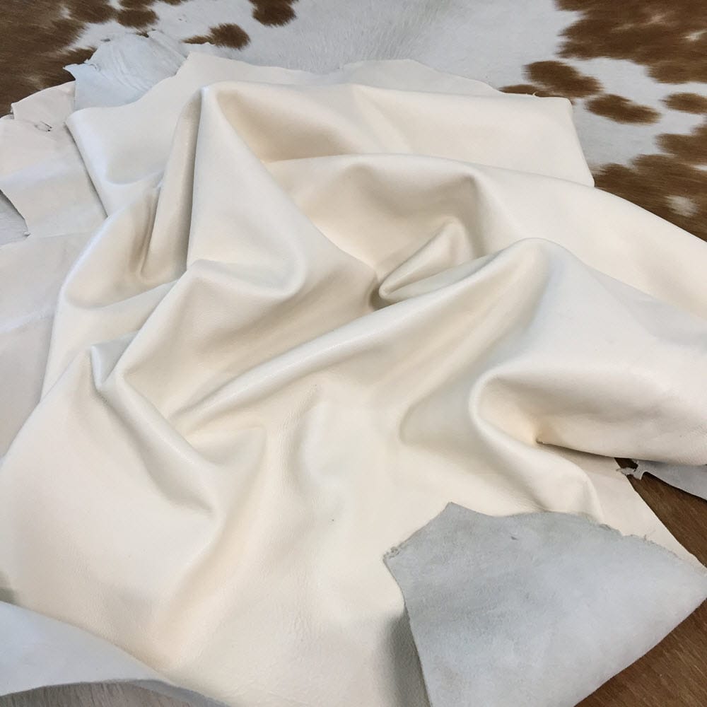 SL101 Off White Lamb Avetco Inc (1) Economy Lambskin Nappa Leather Hide 2 oz Off White