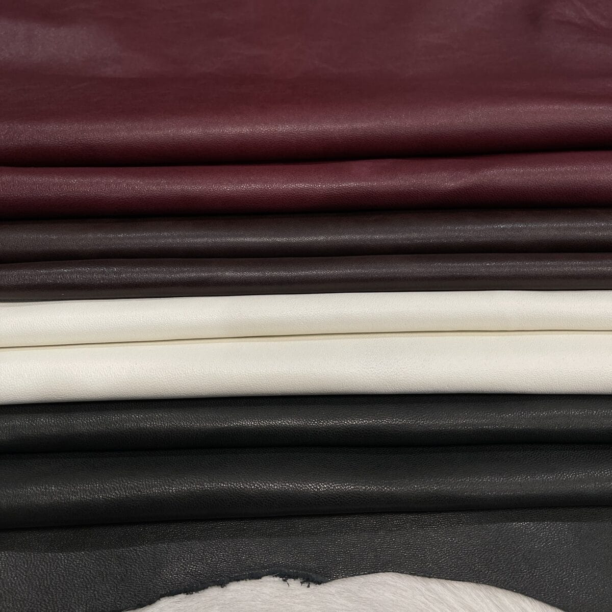 Aspen Lambskin Leather 2/3 oz 10-12 sq. ft.