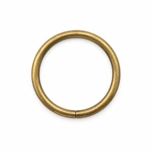 Antique brass 38 mm O ring, non-welded Antique brass 38 mm O ring, non-welded Y7462